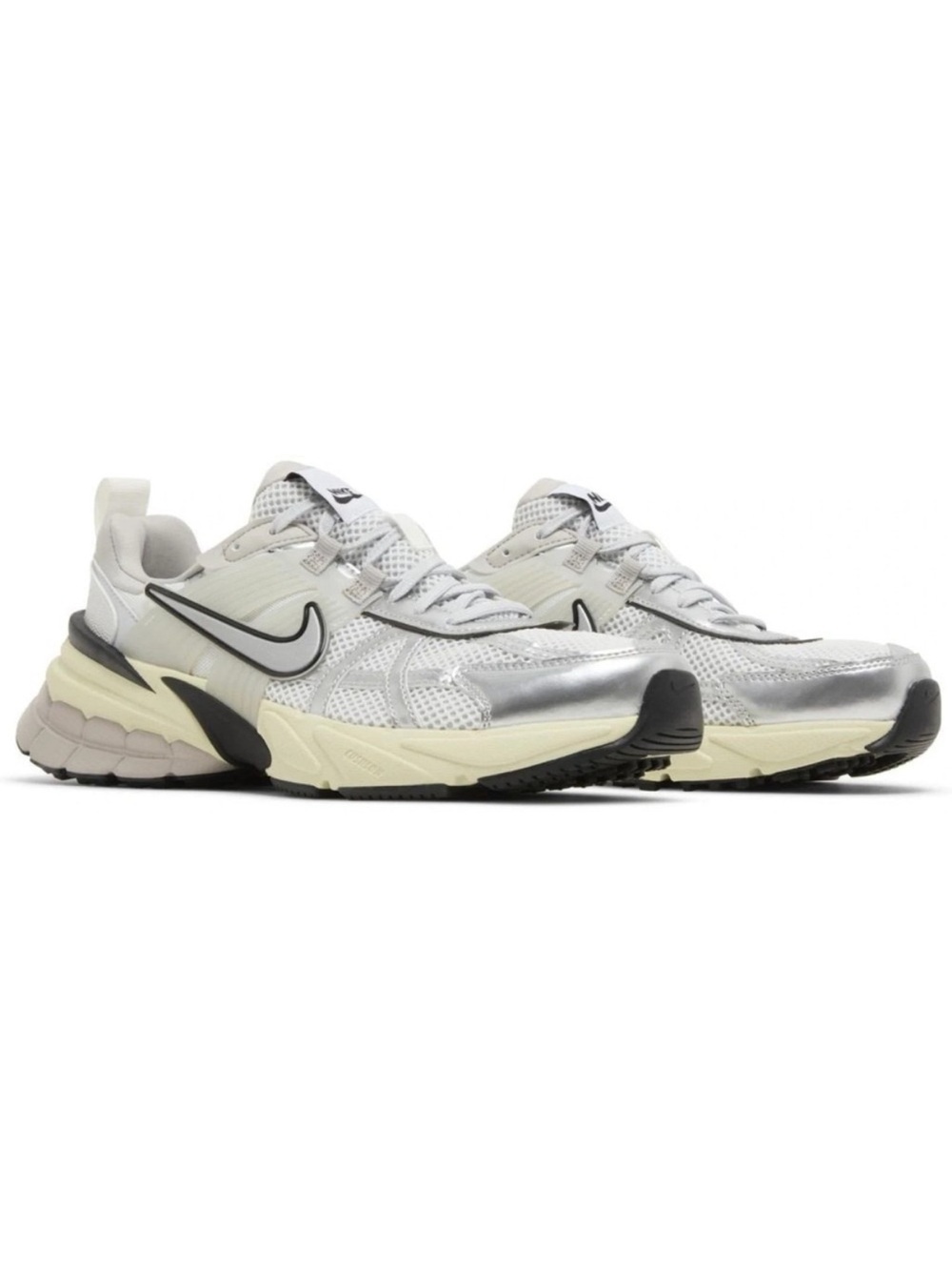 Nike v2k retro Trainer with Black Accents